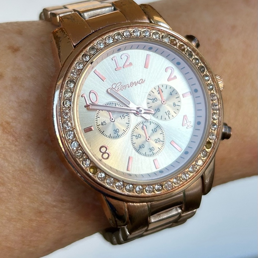 Sports Watches. Two ladies sports watches SUPER FAST SHIPPING - Picture 4 of 16